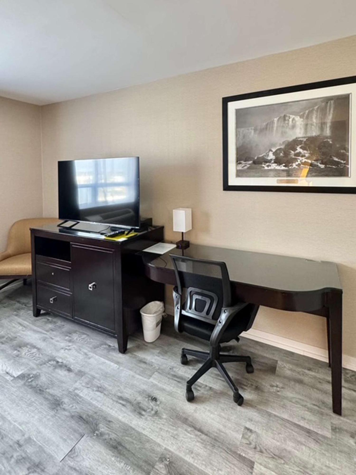 Big Bird Inn Wawa, Surestay Collection By Best Western Exterior foto