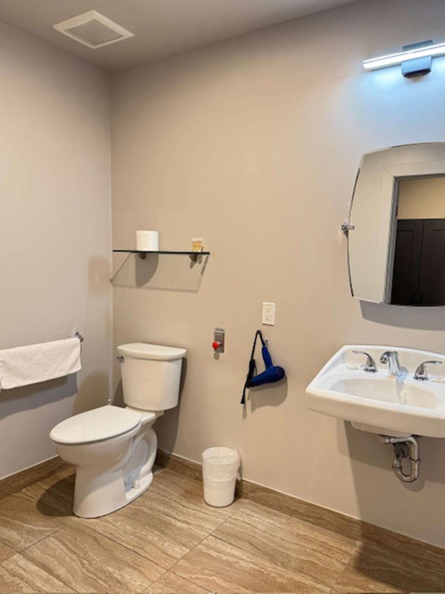 Big Bird Inn Wawa, Surestay Collection By Best Western Exterior foto