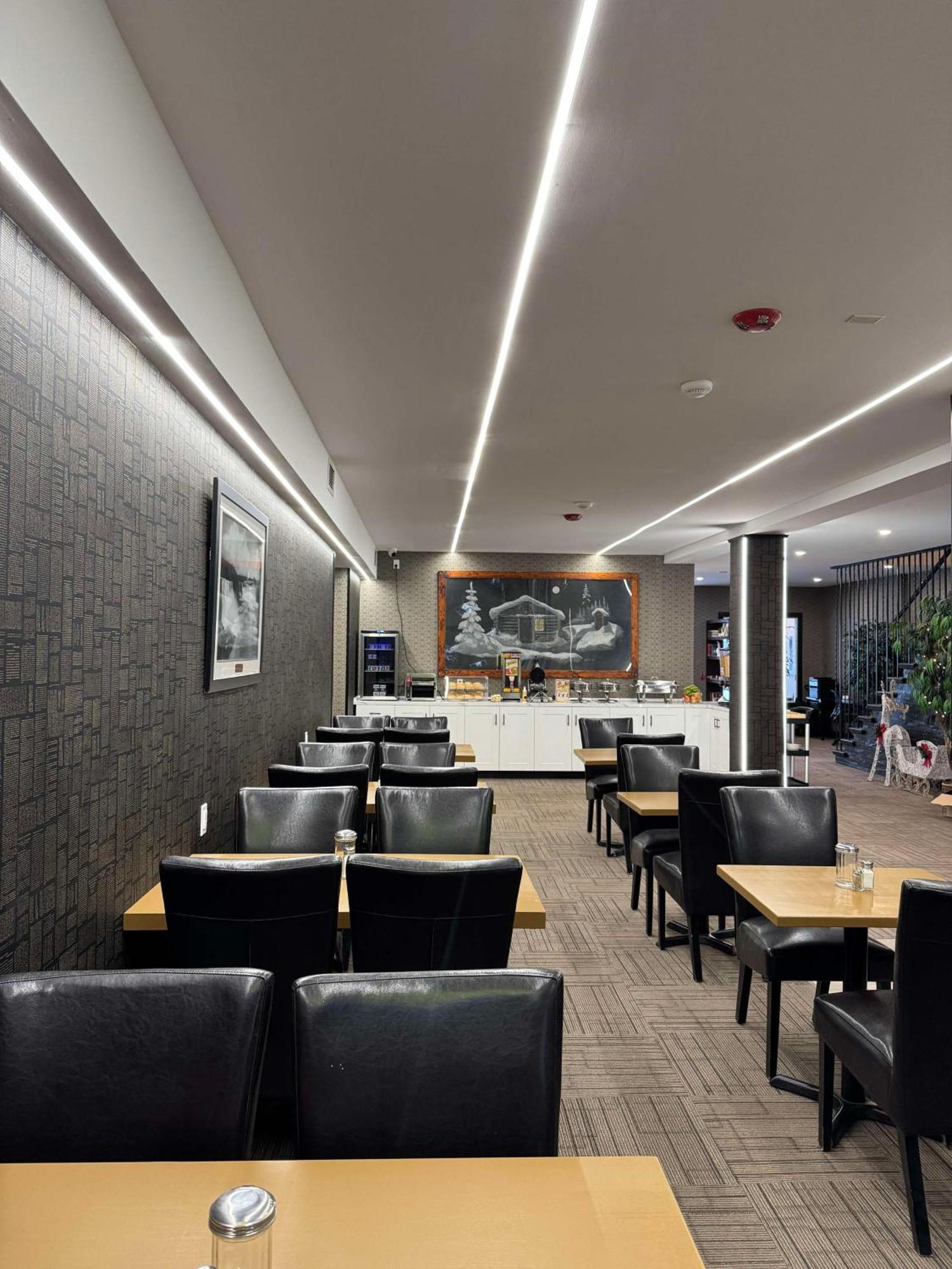 Big Bird Inn Wawa, Surestay Collection By Best Western Exterior foto